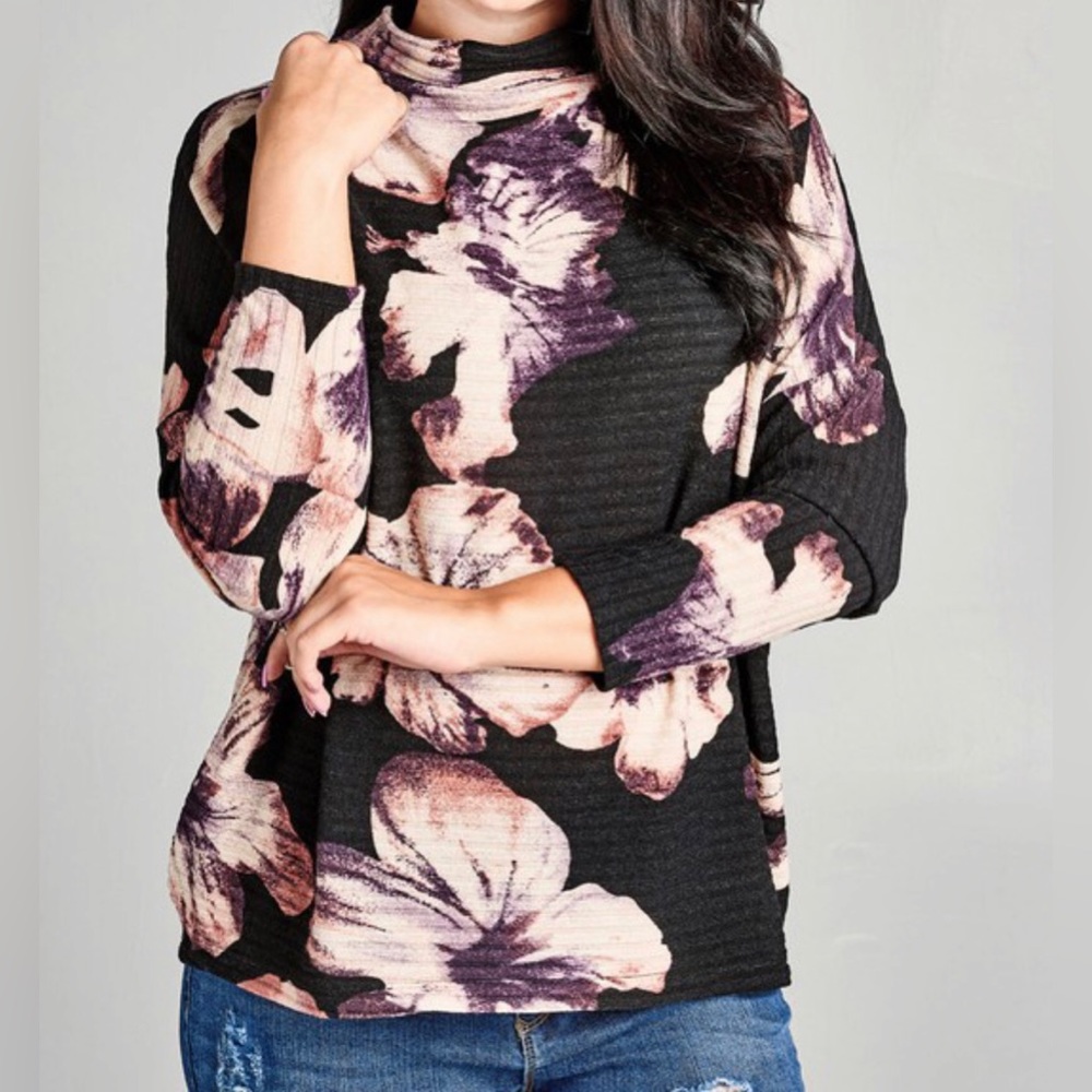 Plus size beautiful floral sweater. Multiple sizes